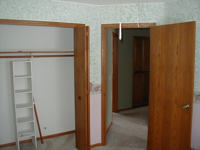 Yen Kang and Lehang's New House -- Bedroom